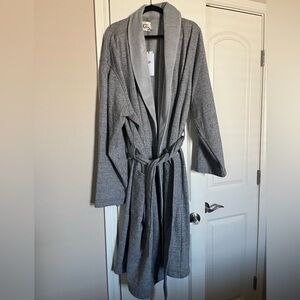 Men’s Ugg Robinson heather gray robe size XL/XXL